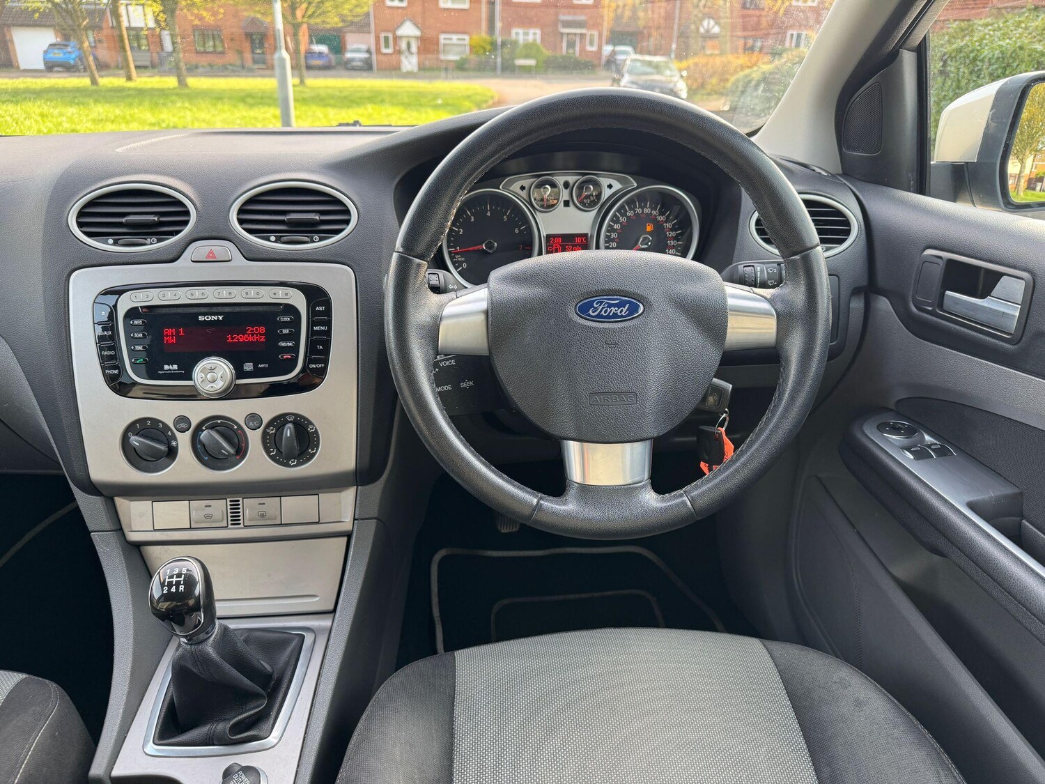 Used Ford Focus 2010 for sale - 78215693: Photo 15