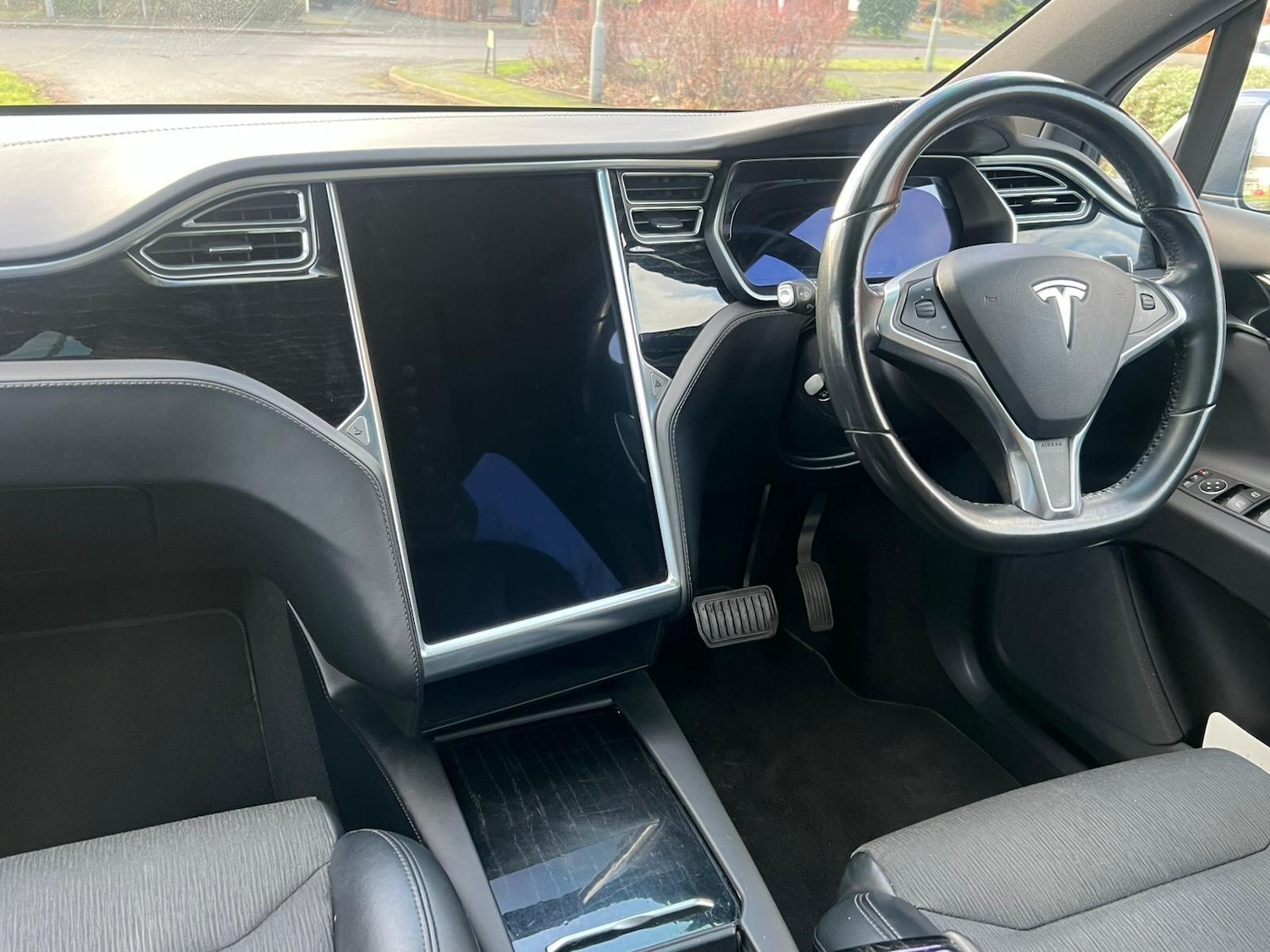 Used Tesla Model X 2017 for sale - 77332008: Photo 16