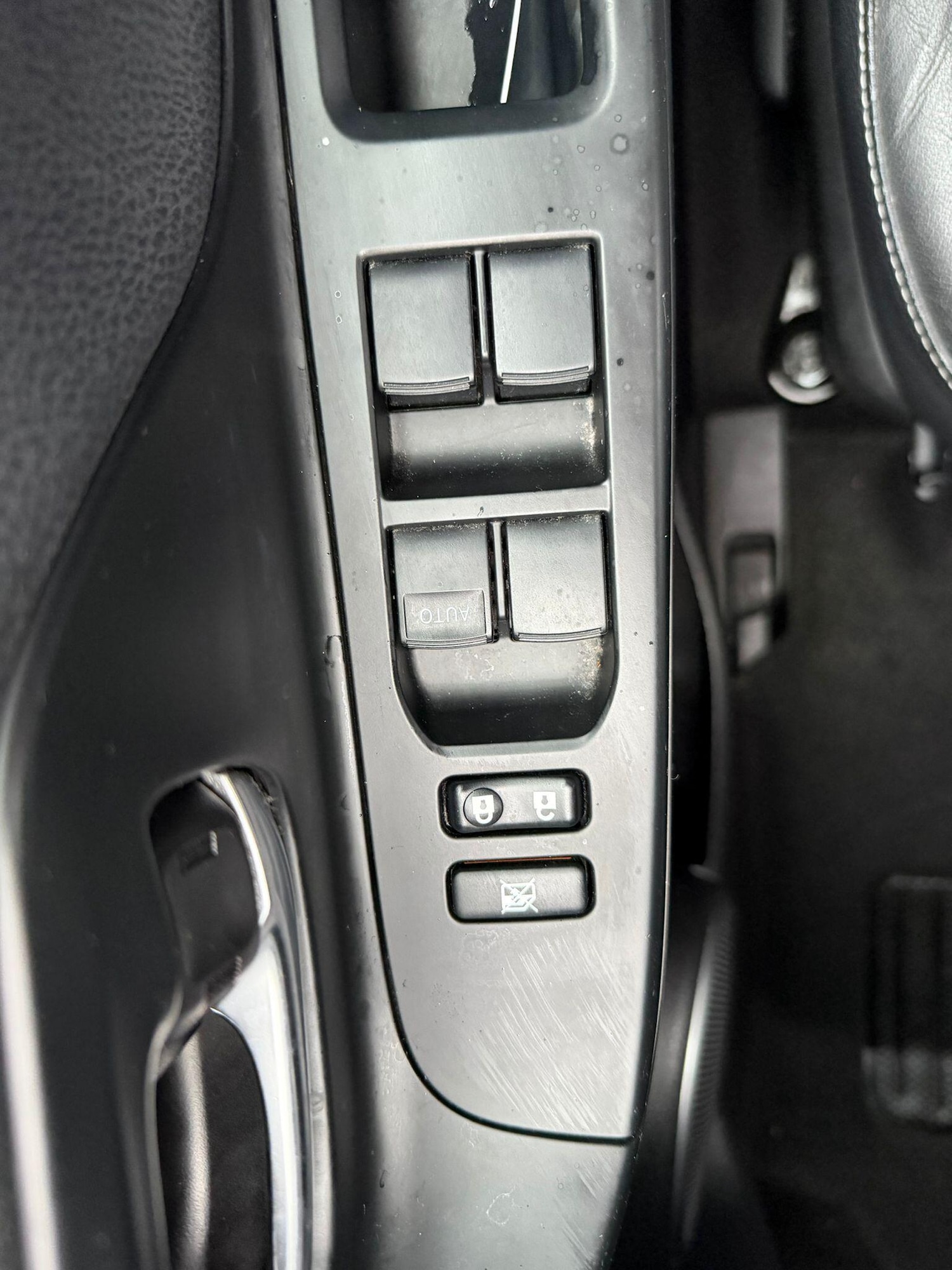 Used Toyota Yaris for sale - 77278518: Photo 24