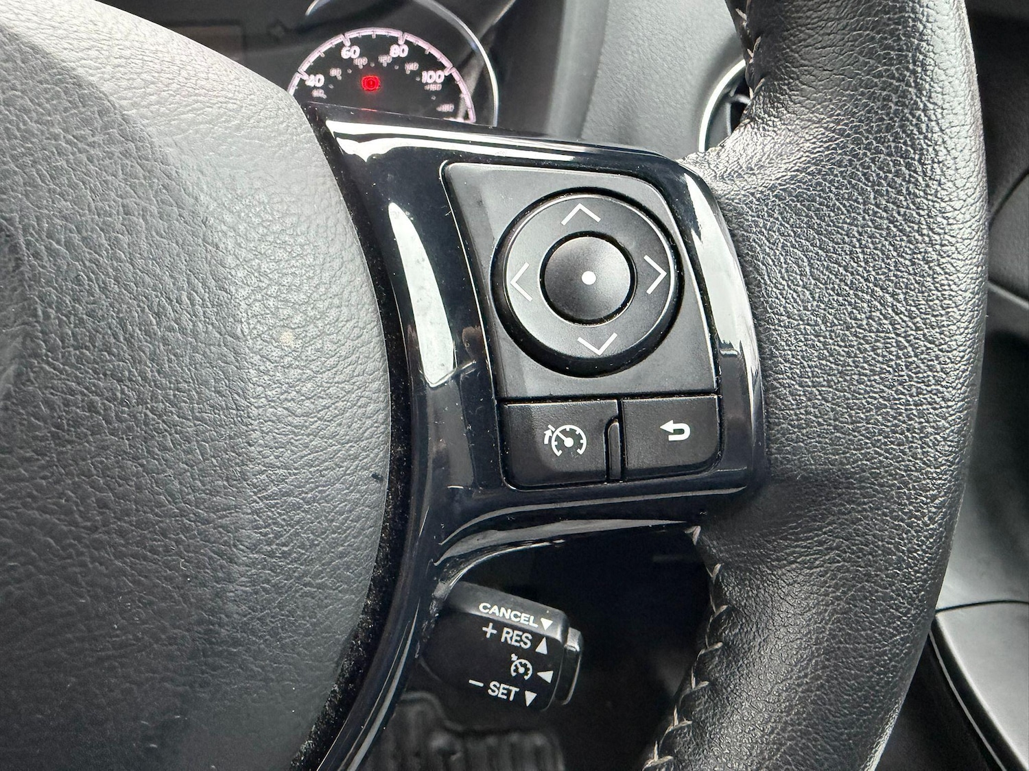 Used Toyota Yaris for sale - 77278518: Photo 25