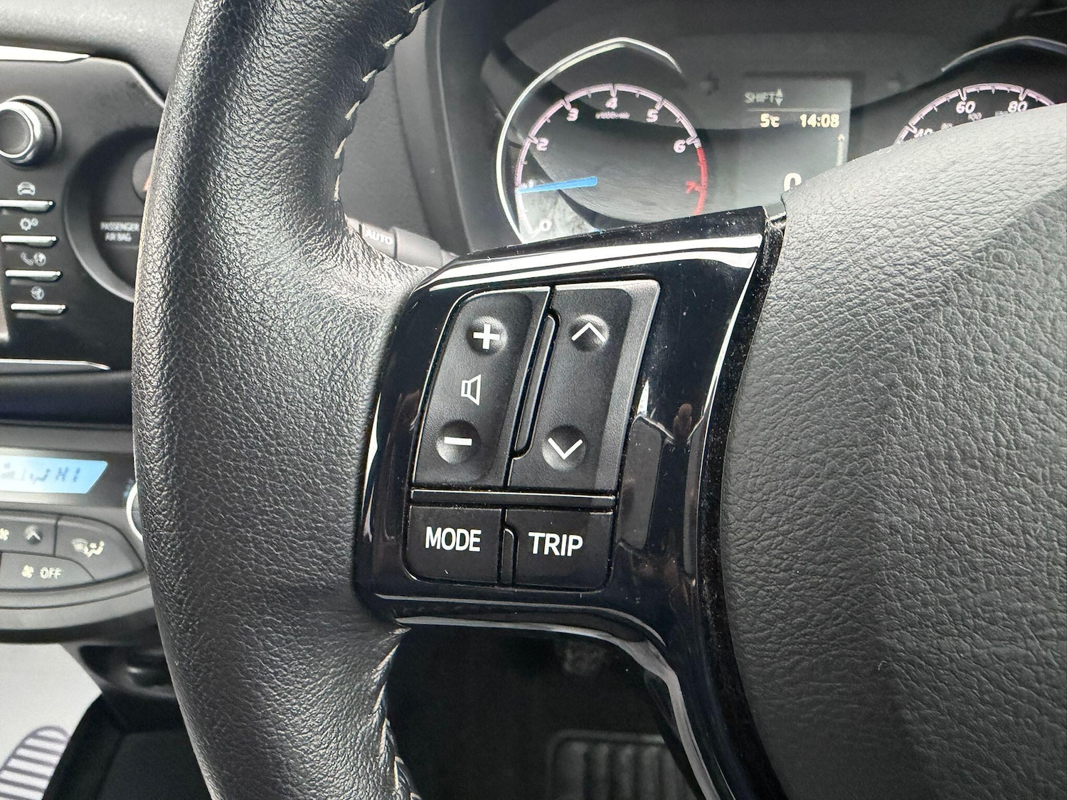 Used Toyota Yaris for sale - 77278518: Photo 26