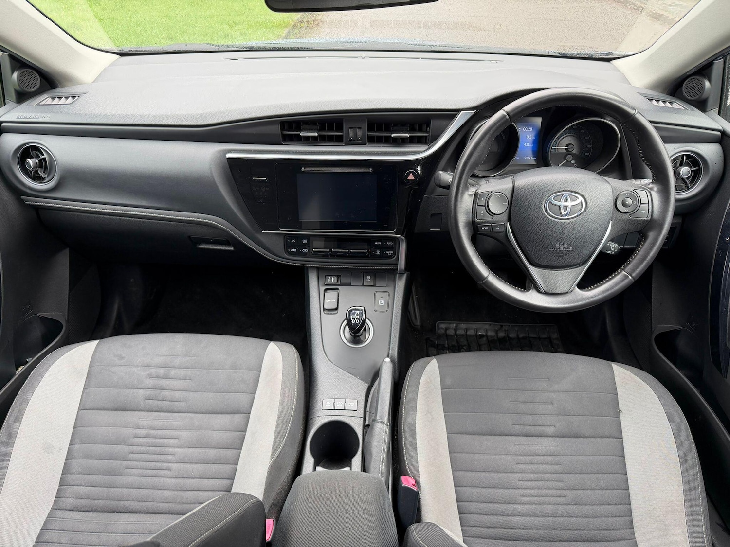 Used Toyota Auris 2015 for sale - 77696772: Photo 12