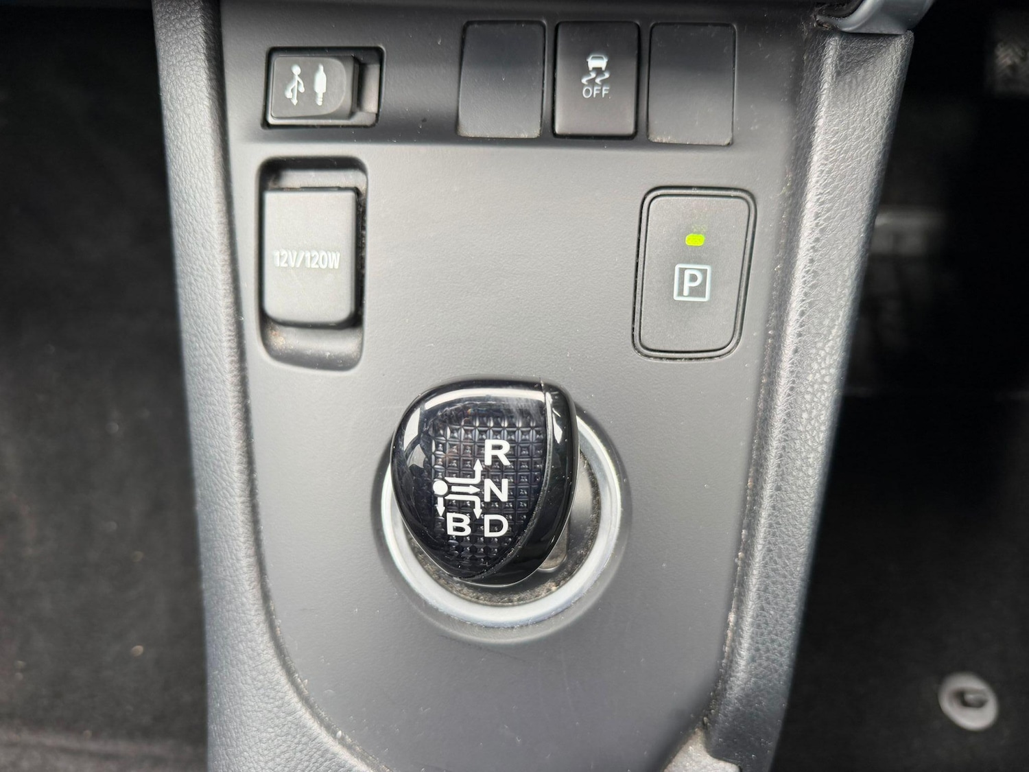 Used Toyota Auris 2015 for sale - 77696772: Photo 23