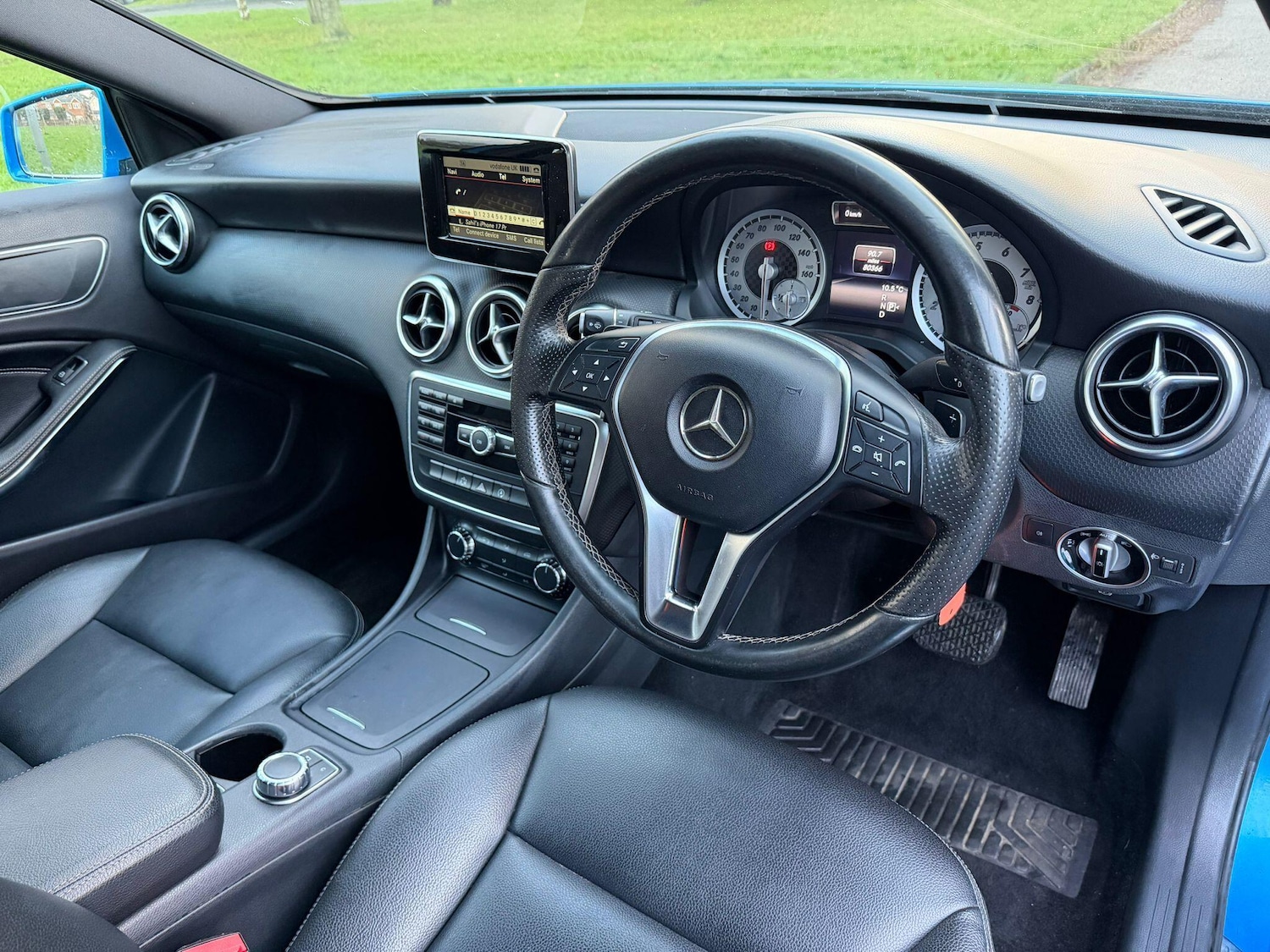 Used Mercedes-Benz A-Class 2015 for sale - 77215182: Photo 25