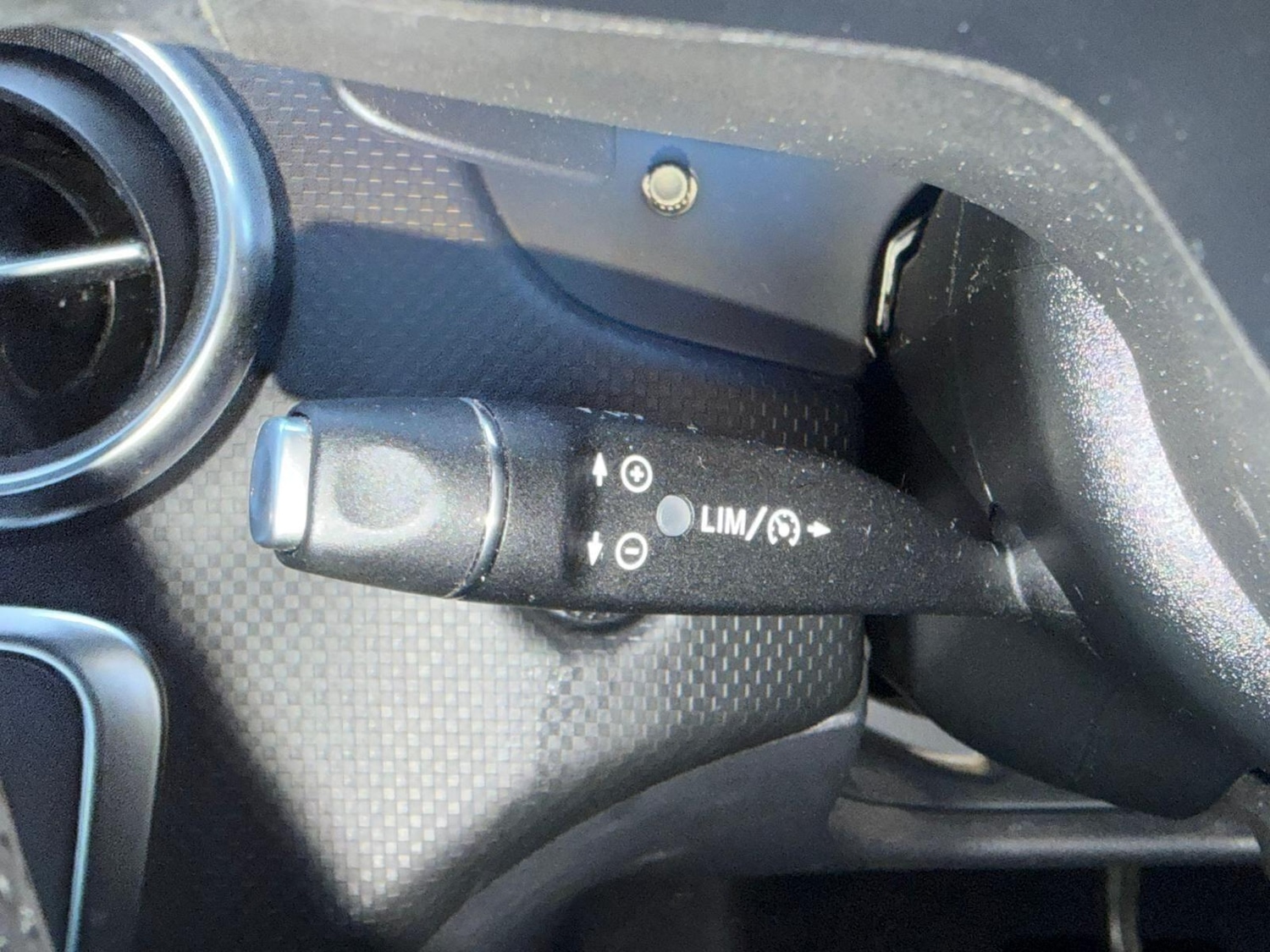 Used Mercedes-Benz A-Class 2015 for sale - 77215182: Photo 28