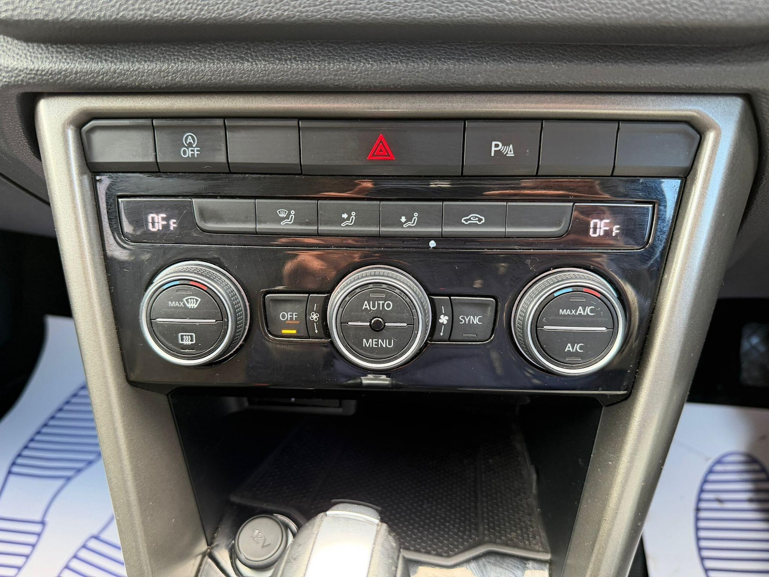 Used Volkswagen T-Roc 2020 for sale - 77574006: Photo 16