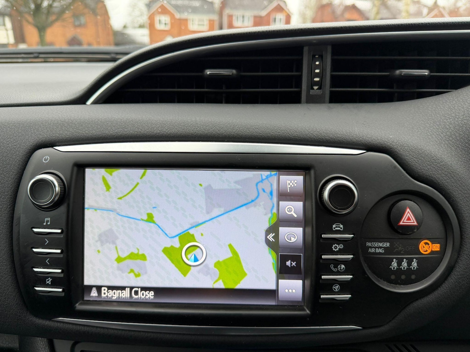 Used Toyota Yaris 2017 for sale - 77215087: Photo 14