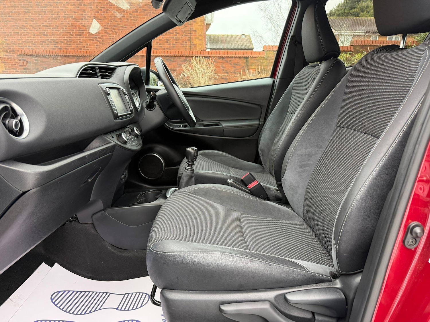 Used Toyota Yaris 2017 for sale - 77215087: Photo 23