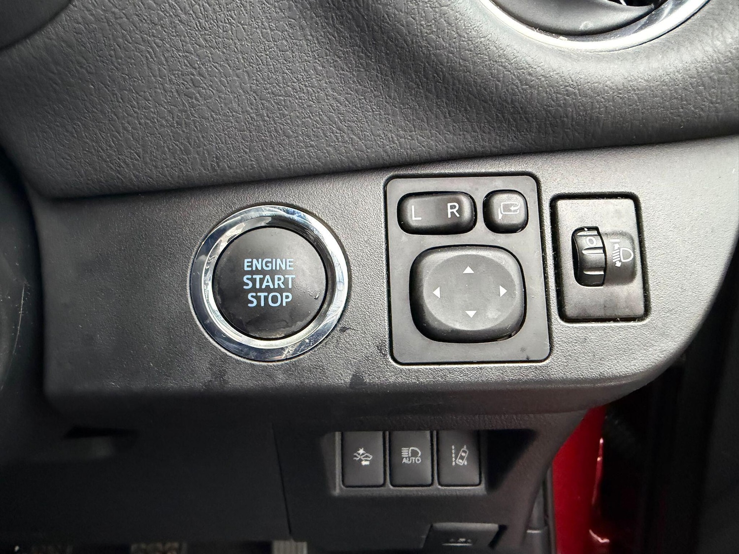 Used Toyota Yaris 2017 for sale - 77215087: Photo 27