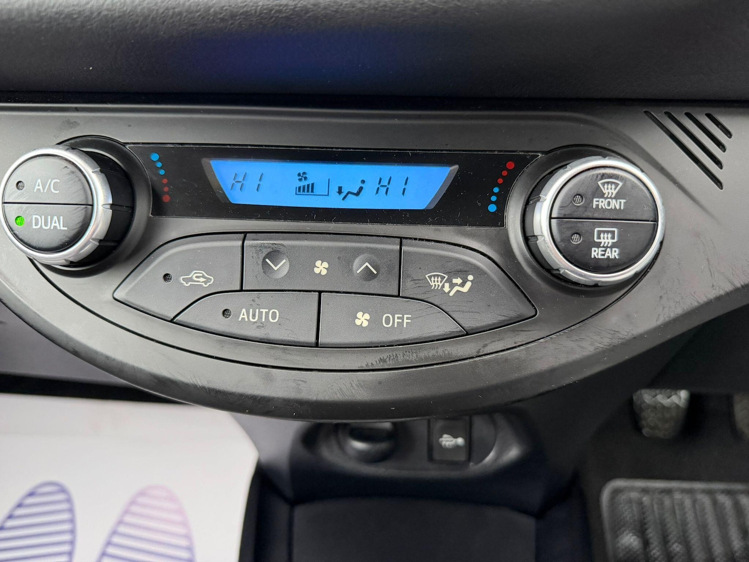 Used Toyota Yaris 2017 for sale - 77215087: Photo 29