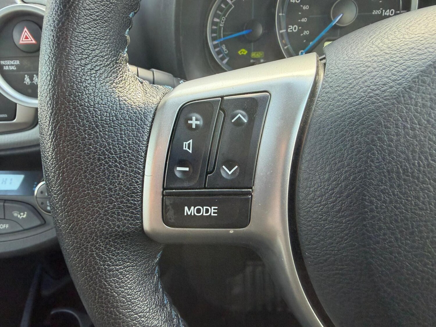 Used Toyota Yaris 2013 for sale - 77839301: Photo 19