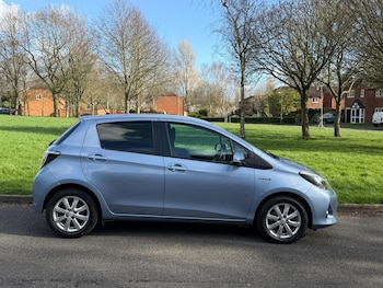 Used Toyota Yaris 2013 for sale - 77839301: Photo