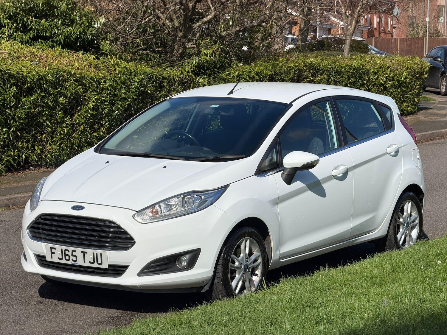 Used Ford Fiesta 2015 for sale - 77892915: Photo 2