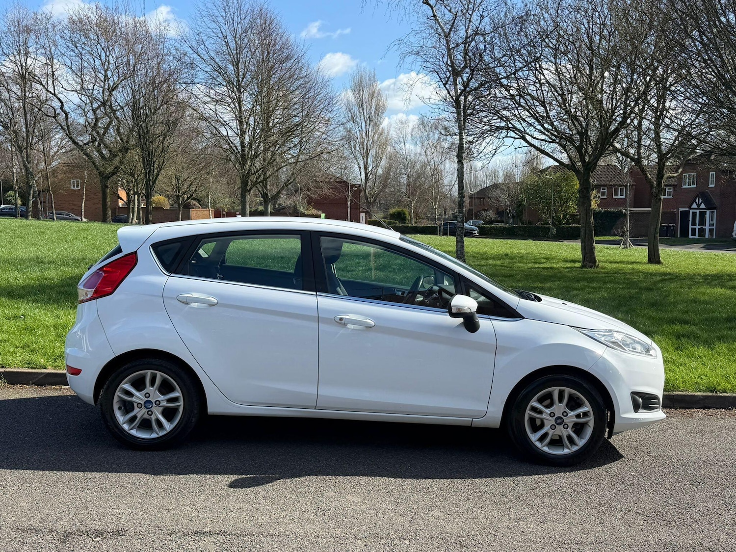 Used Ford Fiesta 2015 for sale - 77892915: Photo 5
