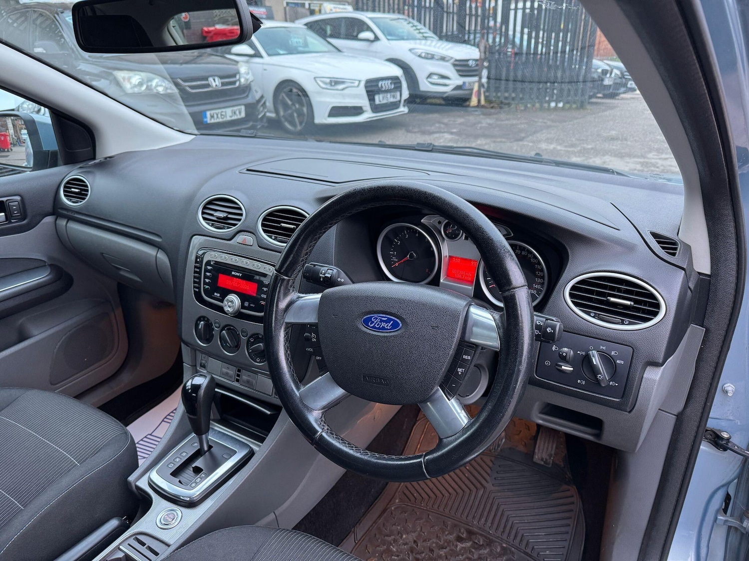 Used Ford Focus 2010 for sale - 77377548: Photo 20