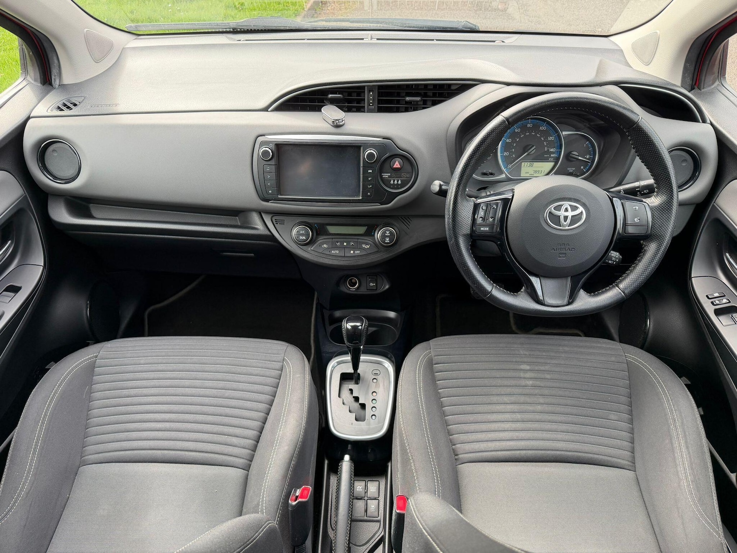 Used Toyota Yaris for sale - 77823892: Photo 12