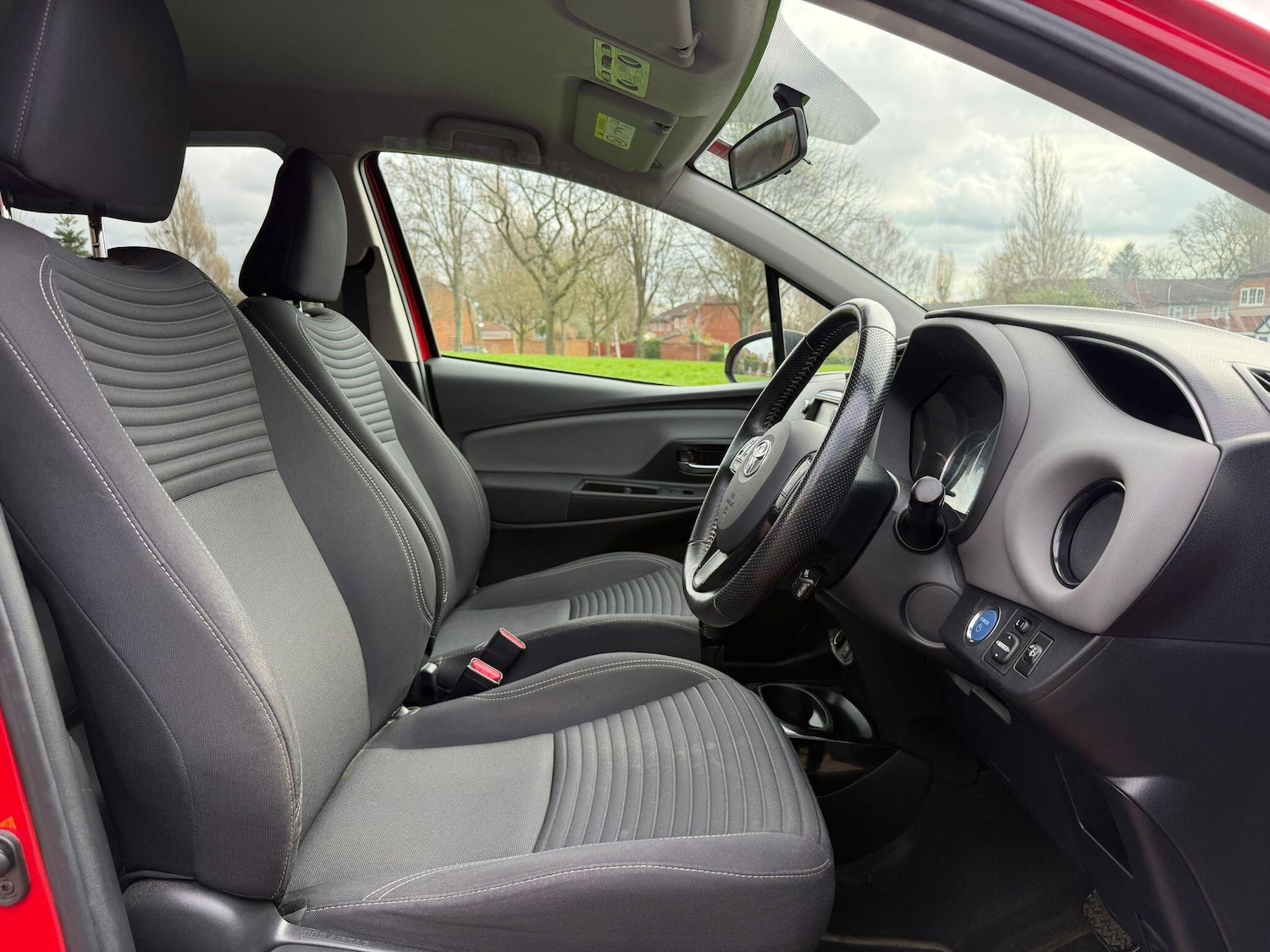 Used Toyota Yaris for sale - 77823892: Photo 29