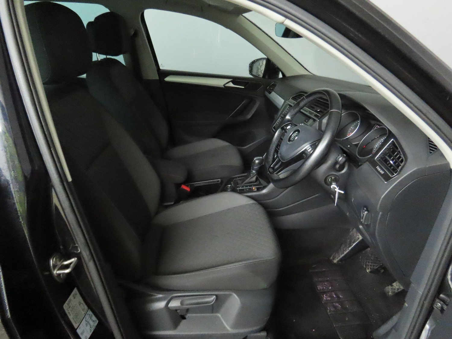 Used Volkswagen Tiguan 2018 for sale - 77320376: Photo 11