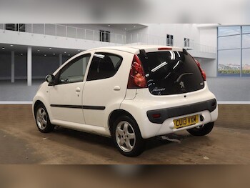 Used Peugeot 107 2013 for sale - 77695654: Photo