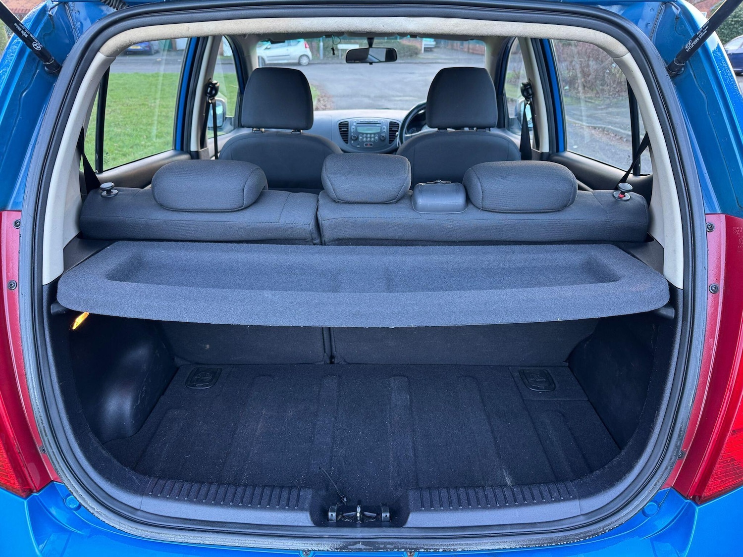 Used Hyundai i10 2009 for sale - 77352107: Photo 11