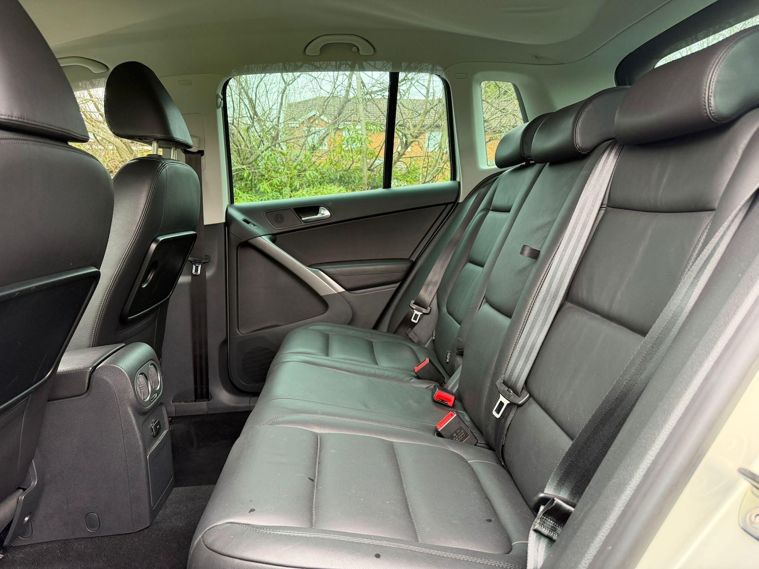 Used Volkswagen Tiguan 2009 for sale - 77738649: Photo 26