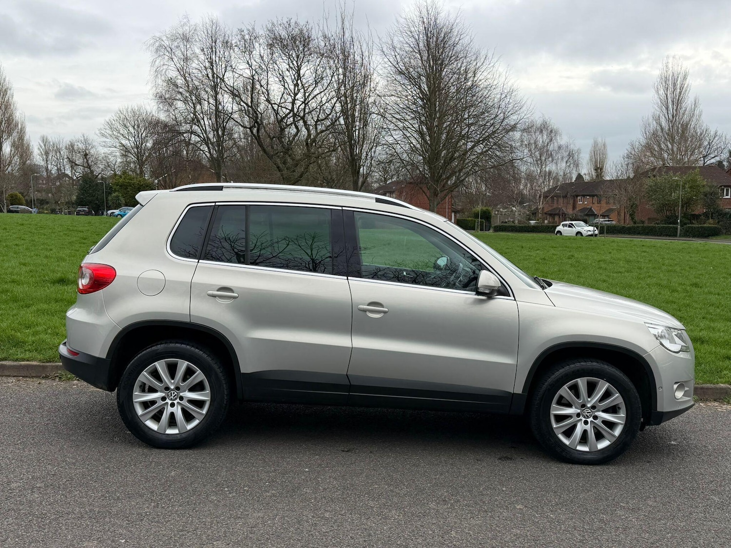 Used Volkswagen Tiguan 2009 for sale - 77738649: Photo 5