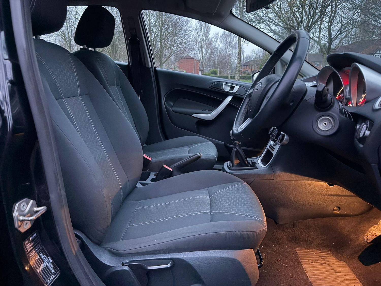 Used Ford Fiesta 2011 for sale - 77376237: Photo 16