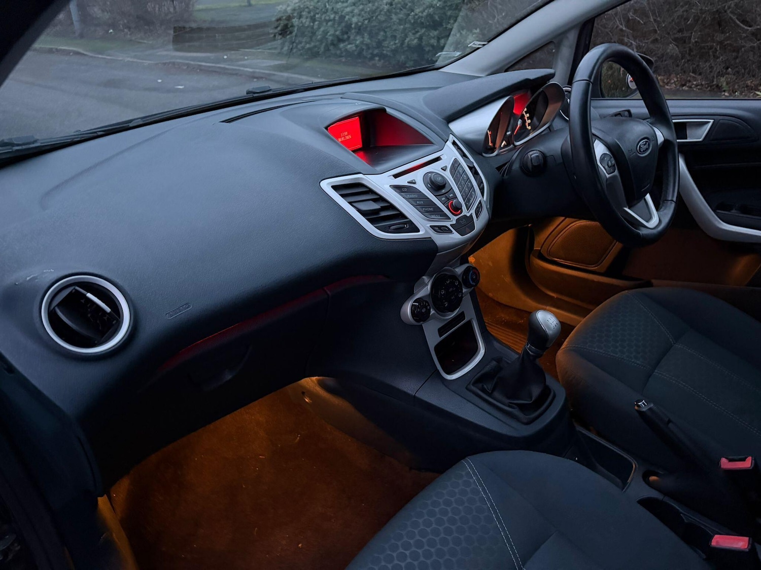 Used Ford Fiesta 2011 for sale - 77376237: Photo 19