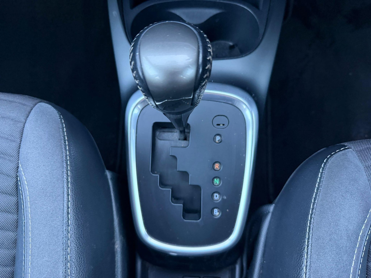 Used Toyota Yaris for sale - 77230266: Photo 13