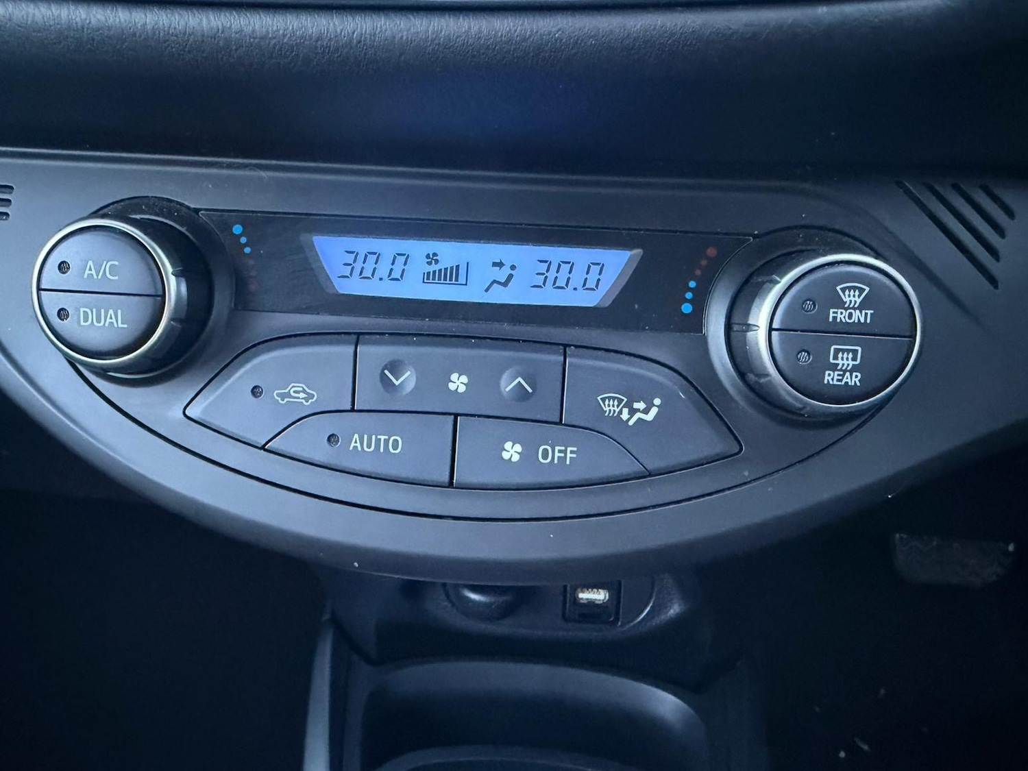 Used Toyota Yaris for sale - 77230266: Photo 29