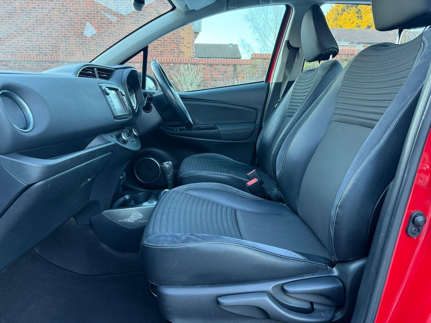 Used Toyota Yaris for sale - 77230266: Photo 32