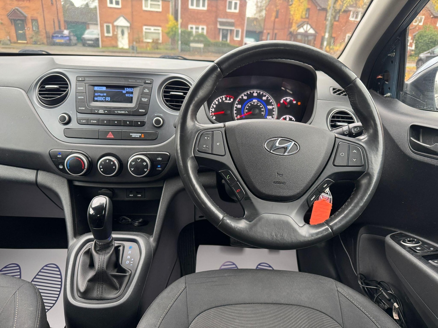 Used Hyundai i10 2019 for sale - 77230192: Photo 20