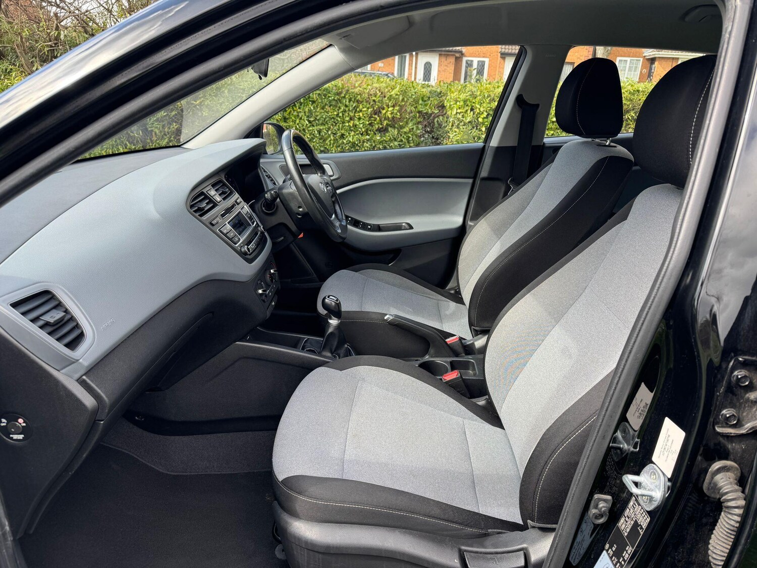 Used Hyundai i20 2016 for sale - 78215696: Photo 25