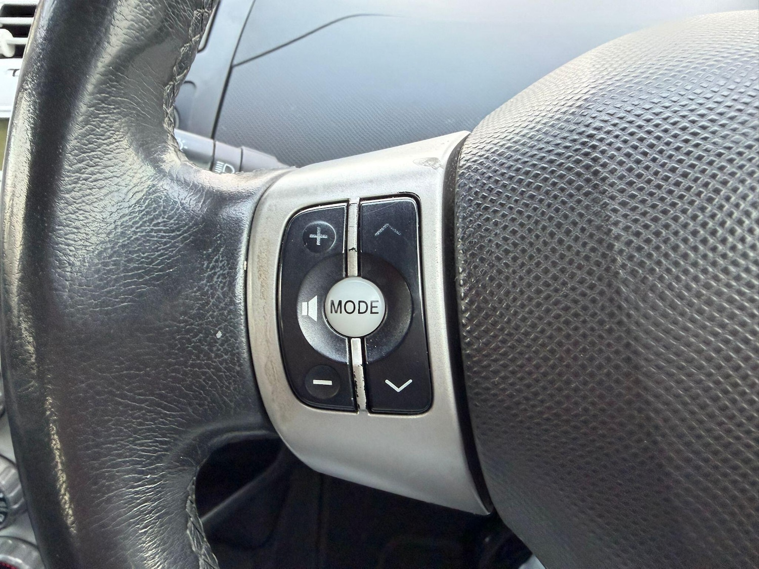 Used Toyota Yaris 2006 for sale - 77214855: Photo 16