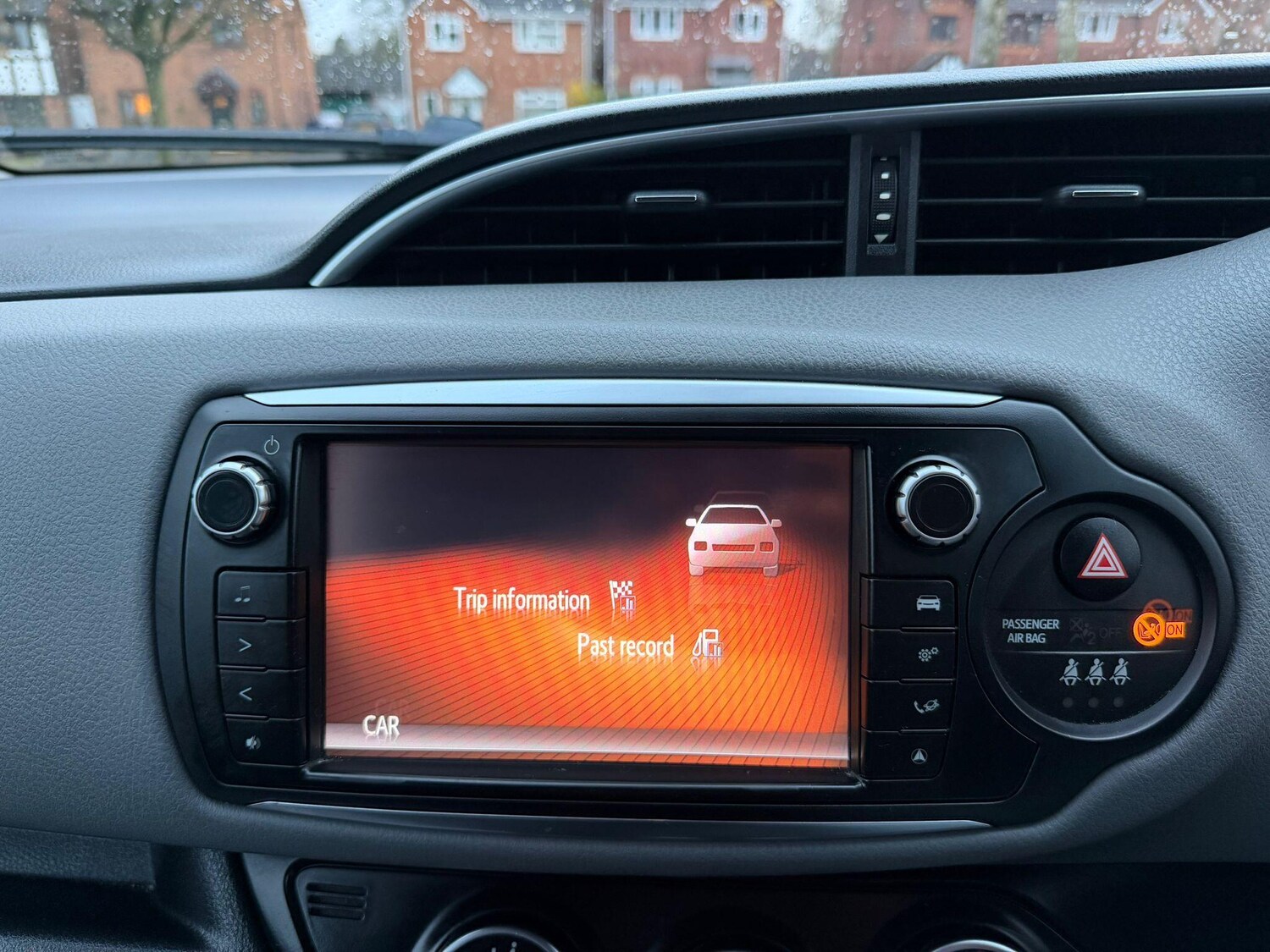 Used Toyota Yaris 2016 for sale - 78215708: Photo 25