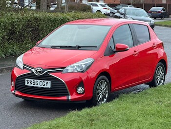 Used Toyota Yaris 2016 for sale - 78215708: Photo