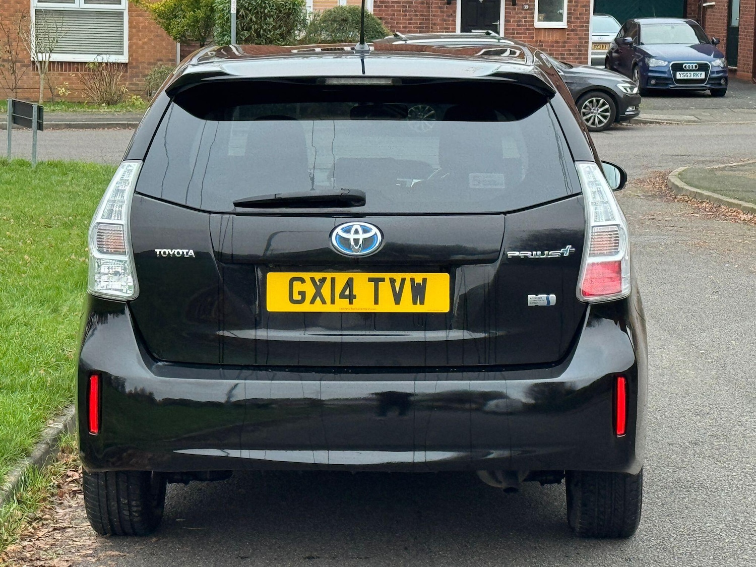 Used Toyota Prius+ 2014 for sale - 77216148: Photo 10