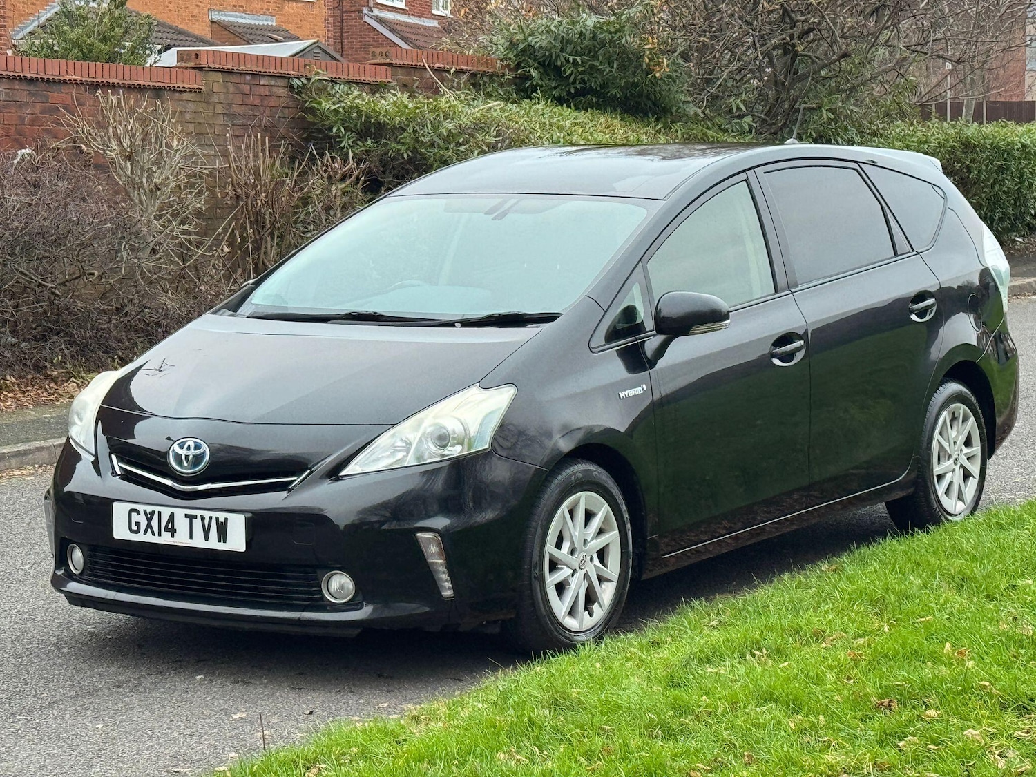 Used Toyota Prius+ 2014 for sale - 77216148: Photo 2