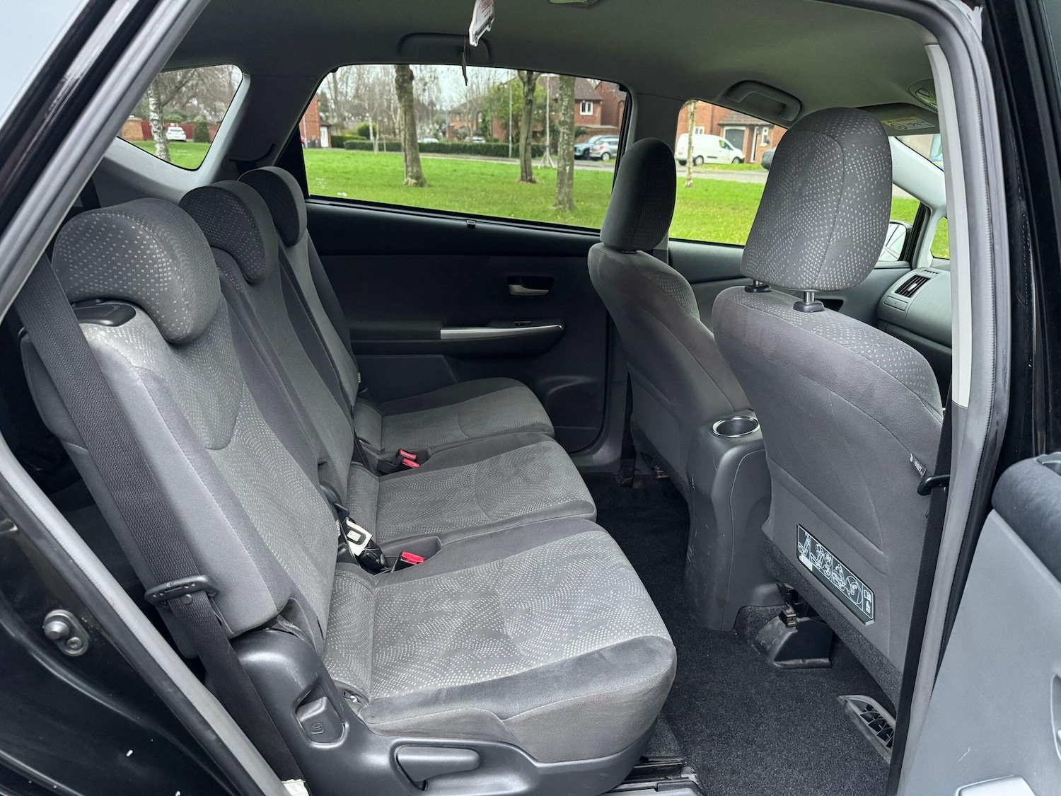 Used Toyota Prius+ 2014 for sale - 77216148: Photo 24