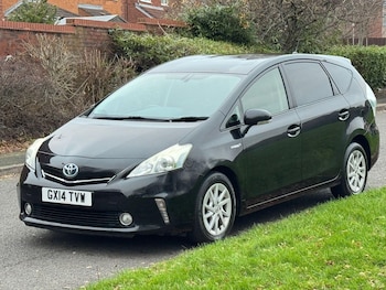 Used Toyota Prius+ 2014 for sale - 77216148: Photo