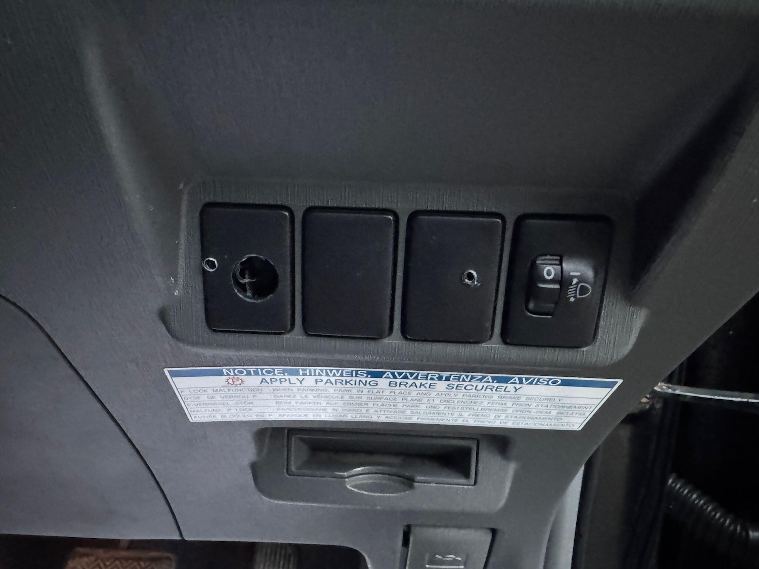 Used Toyota Prius+ 2014 for sale - 77216148: Photo 33