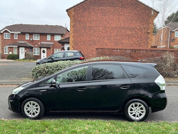 Used Toyota Prius+ 2014 for sale - 77216148: Photo