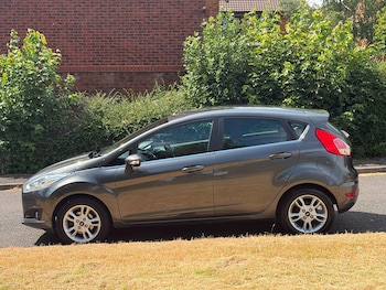 Used Ford Fiesta 2016 for sale - 79131995: Photo
