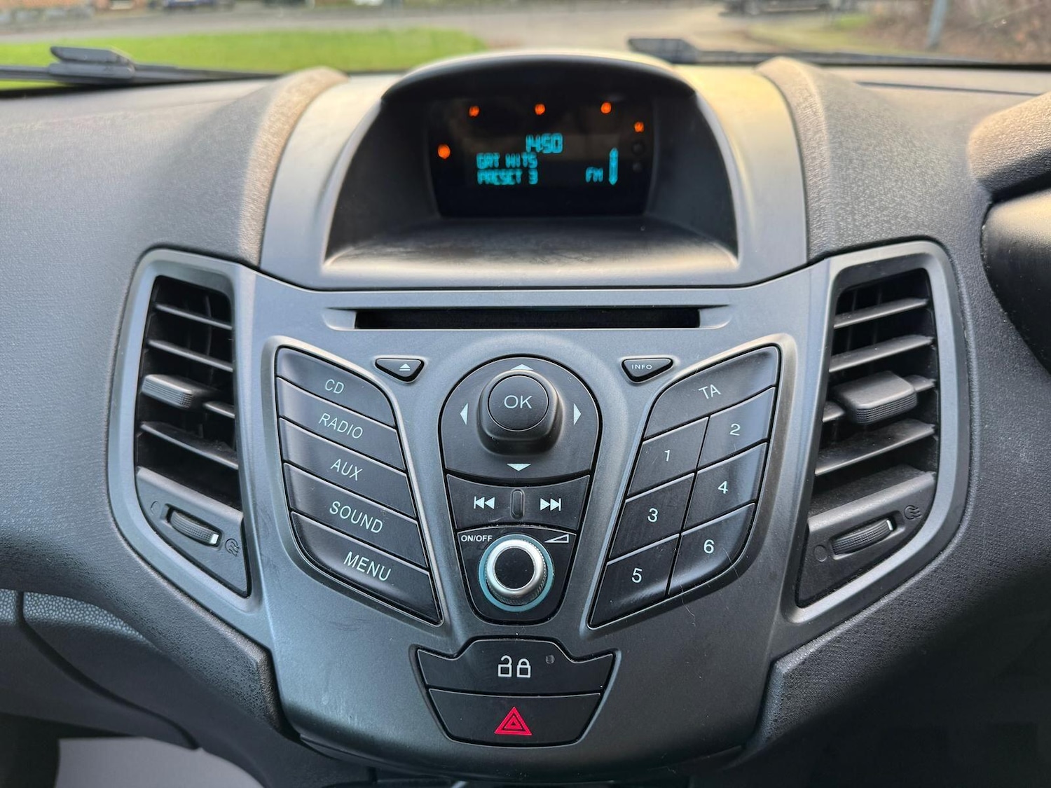 Used Ford Fiesta 2013 for sale - 77242794: Photo 14