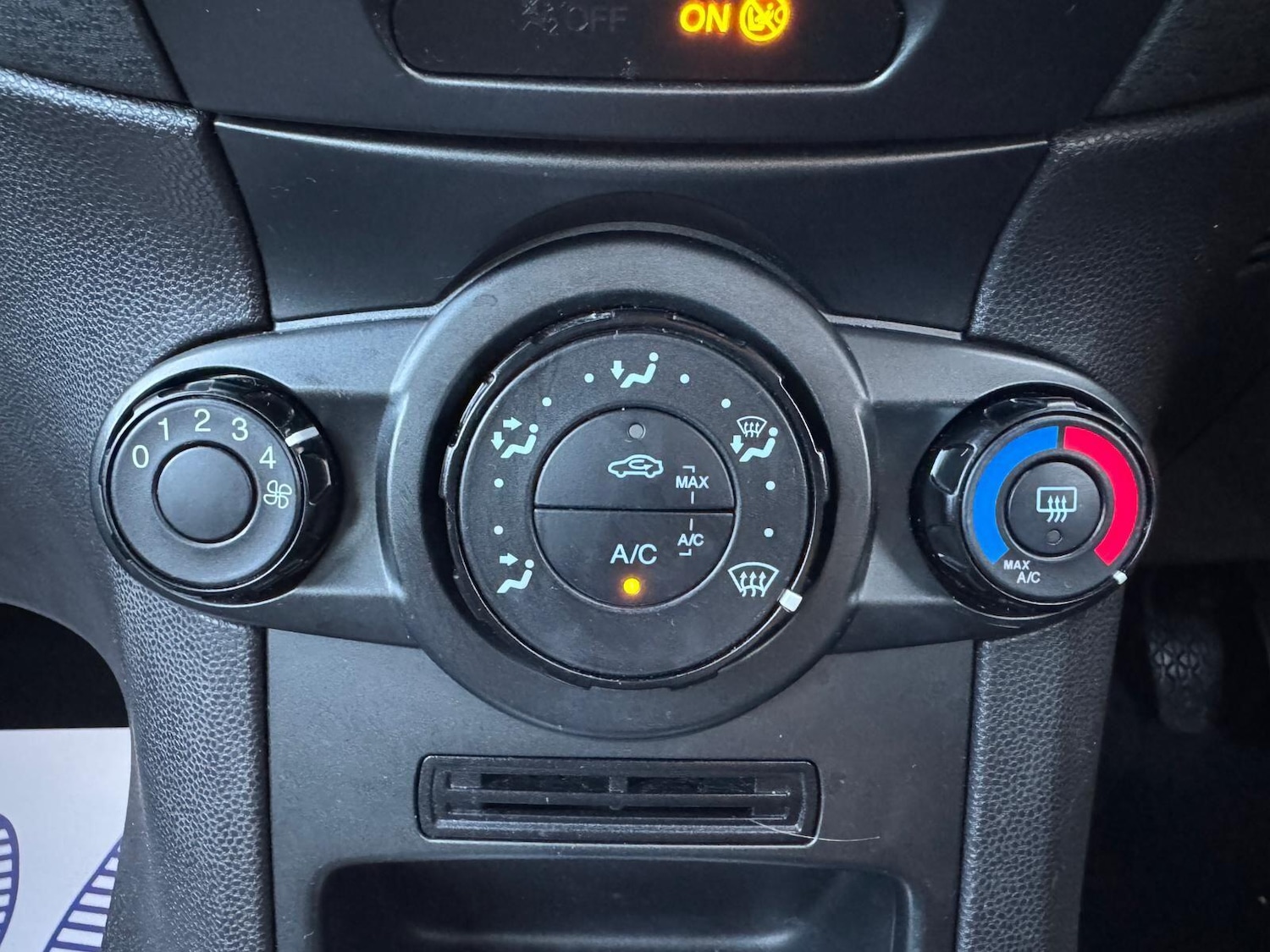 Used Ford Fiesta 2013 for sale - 77242794: Photo 15