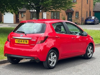 Used Toyota Yaris 2015 for sale - 78622811: Photo