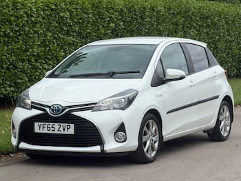 Used Toyota Yaris 2015 for sale - 79807633: Photo