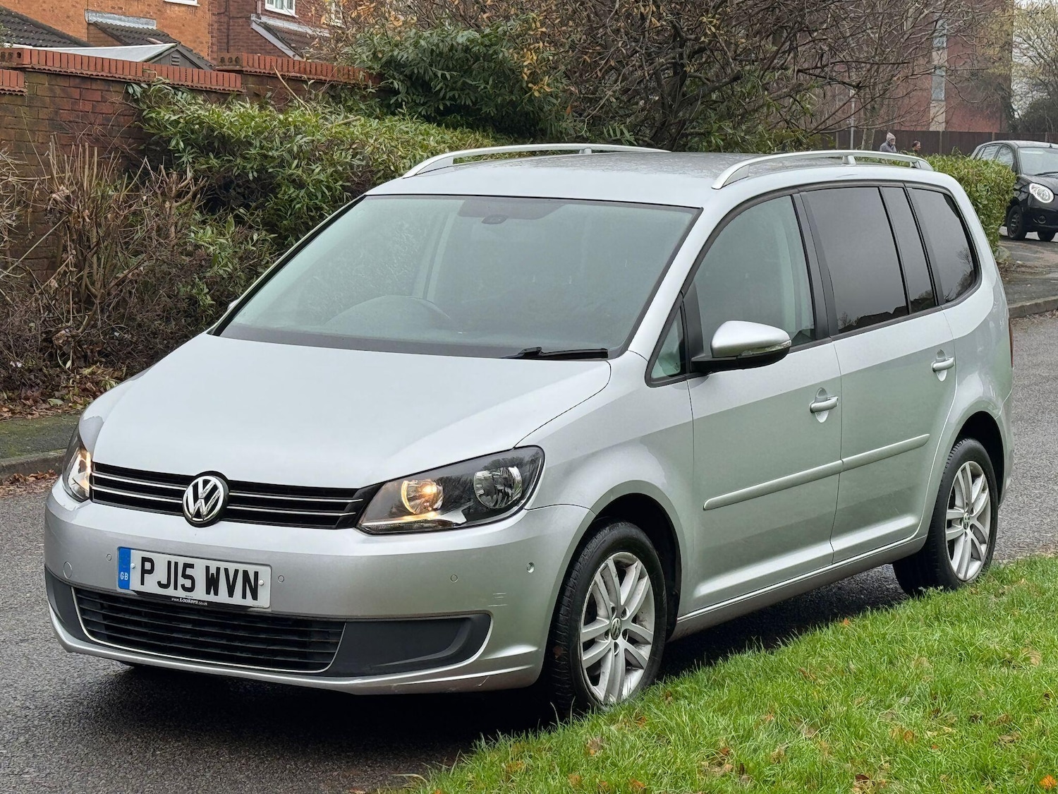 Used Volkswagen Touran 2015 for sale - 77216194: Photo 2