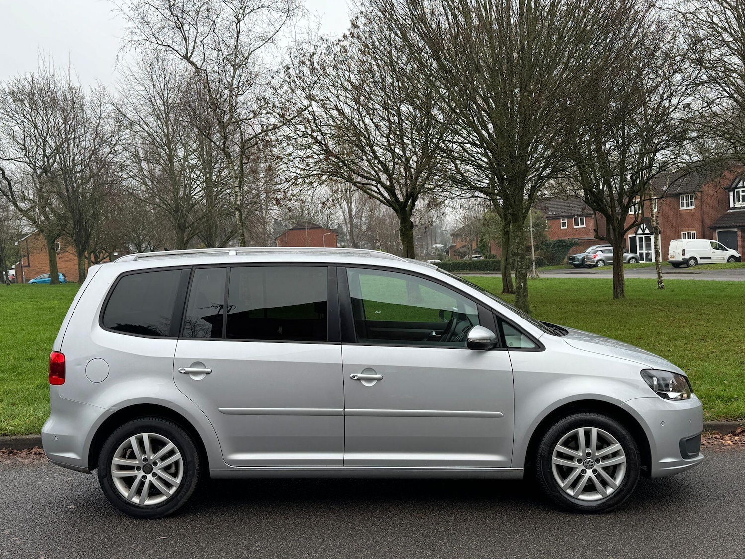 Used Volkswagen Touran 2015 for sale - 77216194: Photo 4