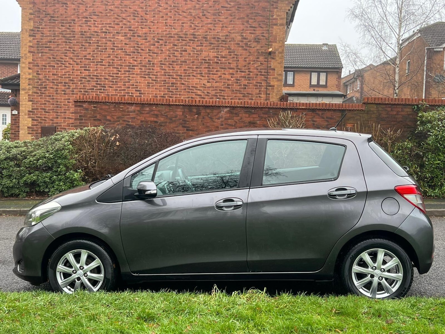 Used Toyota Yaris for sale - 77242729: Photo 4